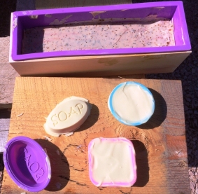 Taking soap out of the molds